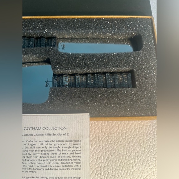 Michael Aram Black Cheese Knife Set - the Gotham collection - Picture 4 of 7